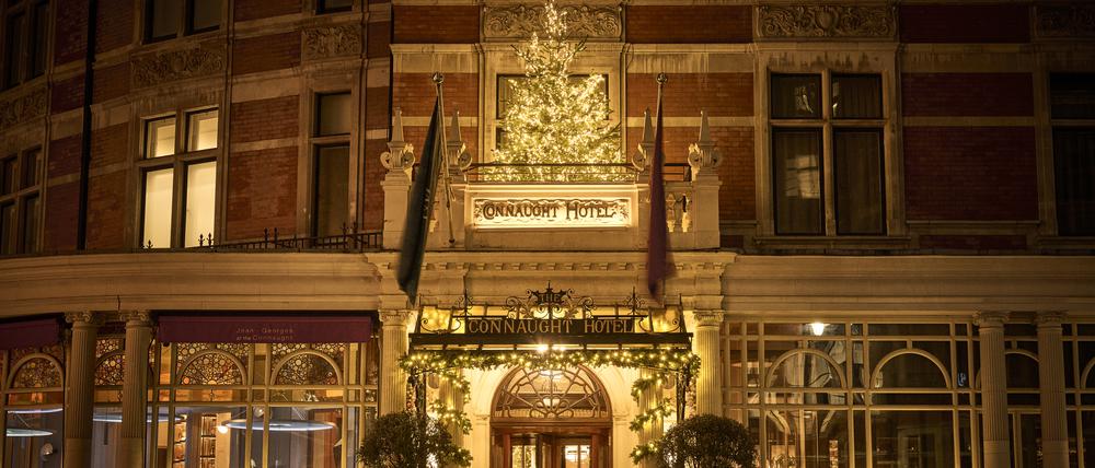 Eingang zum Hotel The Connaught in London