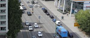 Der Mittelstreifen der Breiten Straße könnte begrünt werden.