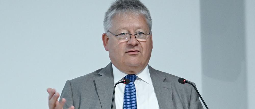 Der Bundesnachrichtendienst sieht zunehmende hybride Angriffe Russlands auf Deutschland und die Nato. Präsident Wladimir Putin wolle auch die Bündnisbereitschaft in der Nato testen, glaubt der BND.