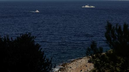 Die griechische Küstenwache hat erneut Leichen nach dem Kentern eines Geflüchtetenbootes geborgen.