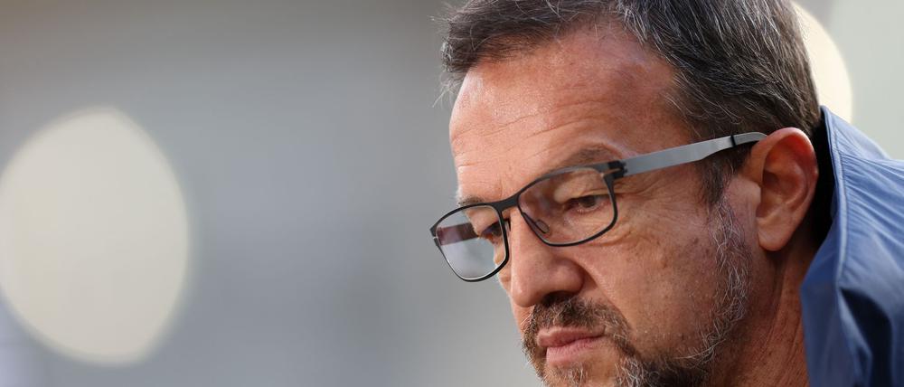 Fredi Bobic geht gegen seine Kündigung bei Hertha vor.