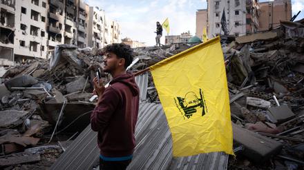 Hisbollah-Anhänger feiern die Feuerpause.