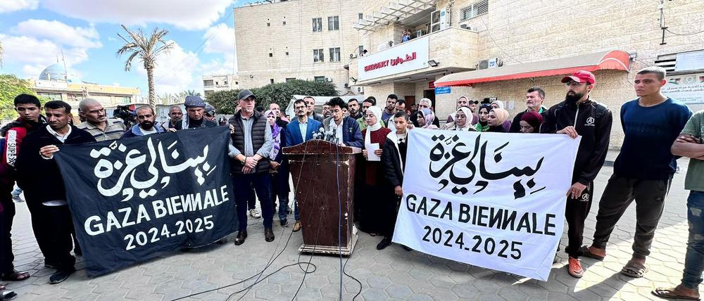 Werben für ihr Projekt: die Initiatoren der Gaza Biennale.