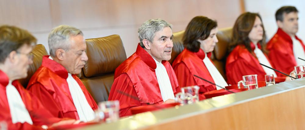Der Erste Senat hat die Klagen von Ökostromerzeugern zurückgewiesen.