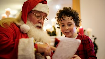 Entscheidendes Kriterium für einen Miet-Weihnachtsmann: Kinderaugen zum Leuchten bringen wollen.