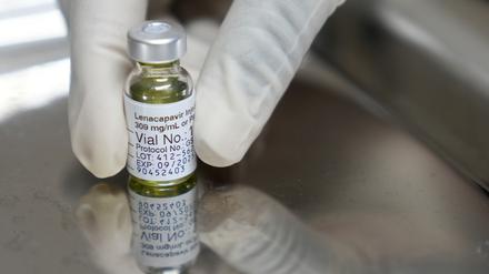 Auf die langfristige Schutzwirkung von Lenacapavir gegen HIV setzen Experten große Hoffnungen. 