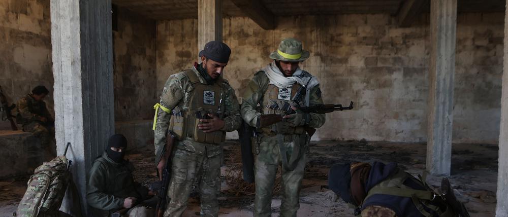 Kämpfer in Syrien am 28.11.