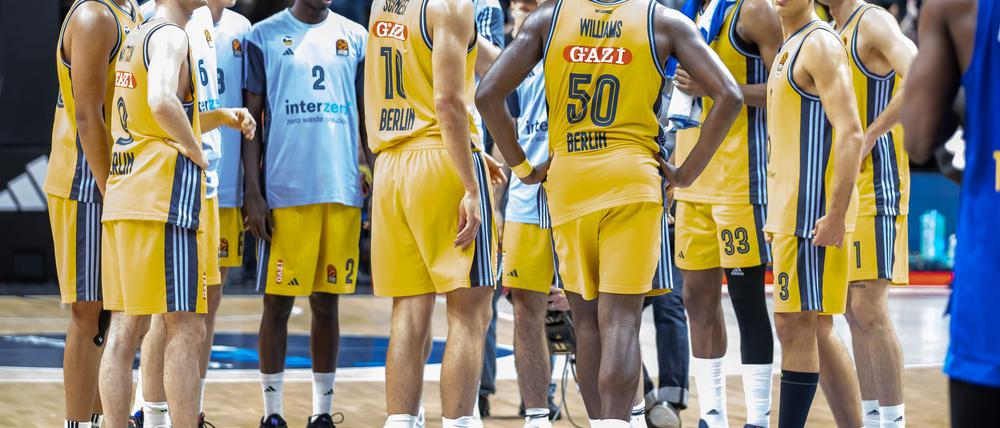 Ratlosigkeit bei Alba Berlin nach dem müden Auftritt gegen Maccabi.