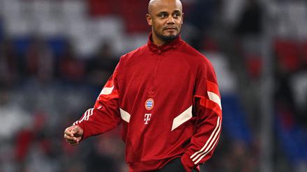Bayern-Trainer Vincent Kompany fiebert seinem ersten Liga-Klassiker in Dortmund entgegen.