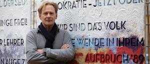 Potsdamer Gespräche über Oststolz: Mikos Meininger war zu DDR-Zeiten in einer künstlerischen Parallelwelt unterwegs. Heute bestimmt er darüber, wie im Potsdamer Stadtbild das Ende der DDR erinnert wird.