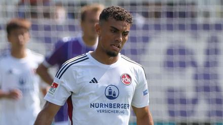 Der nach Aue ausgeliehene Ali Loune blieb bei einem von ihm verursachten Unfall unverletzt.