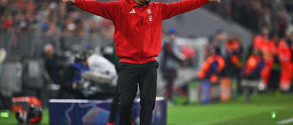 Dirigent am Spielfeldrand: Bayern-Trainer Vincent Kompany.