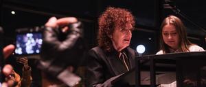 Nan Goldin übt Kritik an Israels Genozid an den Palästinensern.