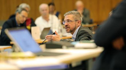 Mike Schubert, Oberbürgermeister Potsdam, in der Stadtverortnetenversammlung