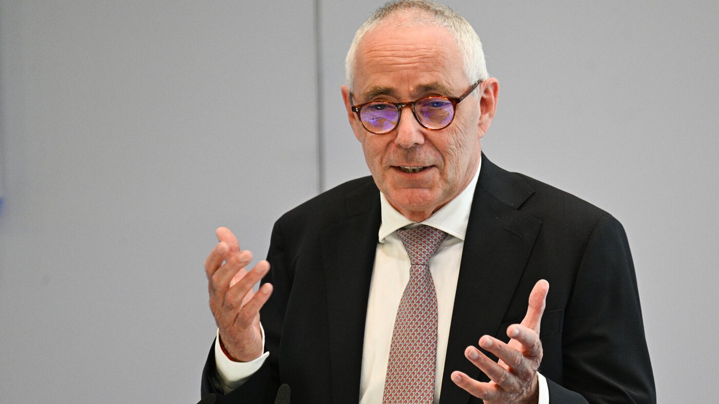 -Etwas-entt-uscht-von-Schwarz-Rot-DIHK-Pr-sident-Adrian-zweifelt-an-Erfolg-der-Rentenkommission