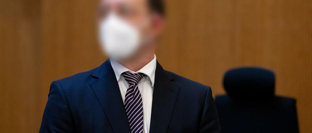 Der frühere Wirecard-Chefbuchhalter hat eine Klage gegen seine Manager-Haftpflicht verloren und darf zunächst auf keine weiteren Millionenzahlungen für seine Anwälte mehr hoffen.