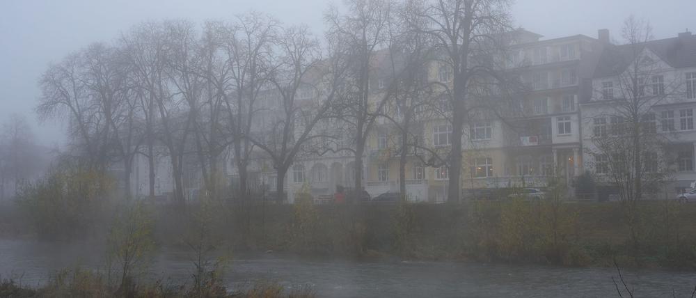Der Nebel hält sich zäh am Wochenende (Archivbild)