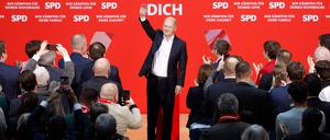 Olaf Scholz steht für seine Aussagen zu Russland beim SPD-Wahlkampfauftakt in der Kritik.