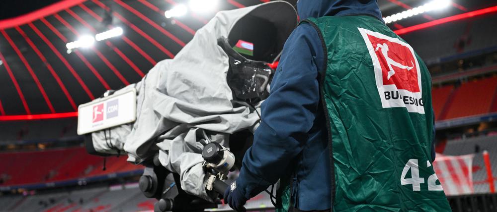 Die DFL versteigert derzeit die TV-Rechte der Fußball-Bundesliga.