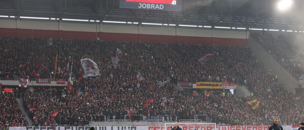 Ein Teil des Freiburger Fanblocks blieb am Samstag leer.