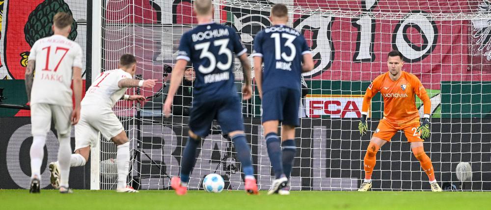 Phillip Tietz (2.v.l.) trifft zum 1:0.