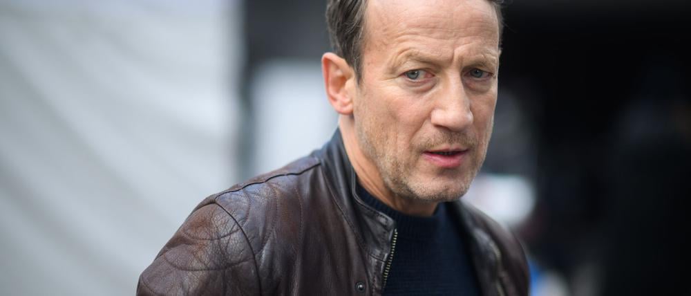 Schauspieler Wotan Wilke Möhring fremdelt mit KI.