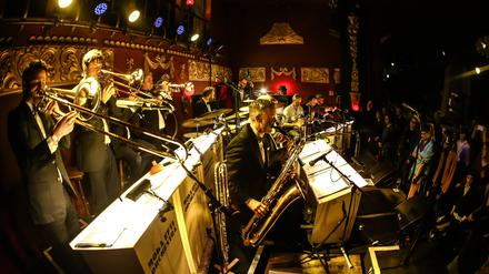 Konzert des Moka Efti Orchestras.
