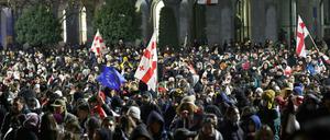 Demonstranten in Tiflis. 