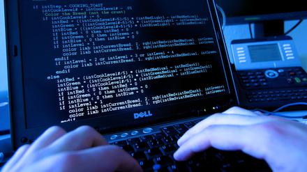Ein Computer-Code ist auf einem Bildschirm zu sehen 