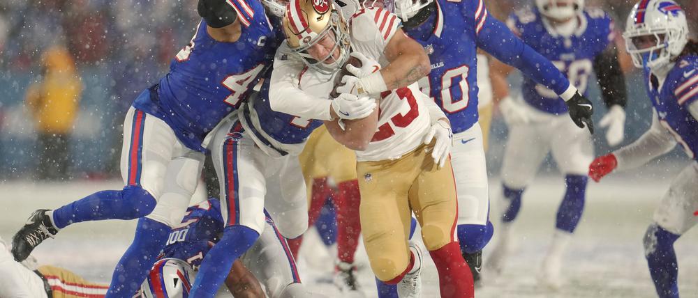 Christian McCaffrey startete stark in die Partie und lief vor seiner Verletzung für 53 Yards Raumgewinn.