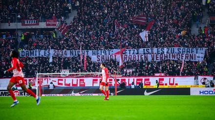 Freiburger Fans haben schon gegen die WM-Vergabe an Saudi-Arabien demonstriert.