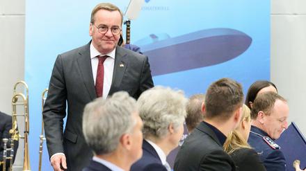 „Wir leben in unsicheren Zeiten, aber heute setzen wir ein Signal der Einigkeit“, sagt Bundesverteidigungsminister Boris Pistorius in Norwegen. 