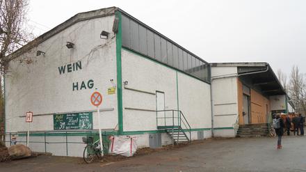 Das Berliner Großbordell "Artemis" will künftig auch eine frühere Lagerhalle nutzen. Wegen eines Rechtsstreits mit dem Land Berlin kam das Verwaltungsgericht zu einem Ortstermin nach Halensee.