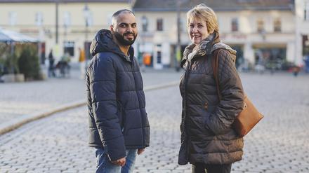 Das Kieztandem Ali Reza und Regina übt Deutsch bei seinen Spaziergängen.