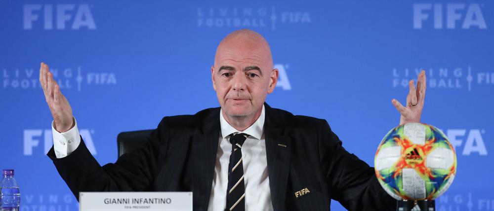 Gianni Infantino, Präsident des Fußball-Weltverbands Fifa, blickt einer WM in Saudi-Arabien positiv entgegen. 