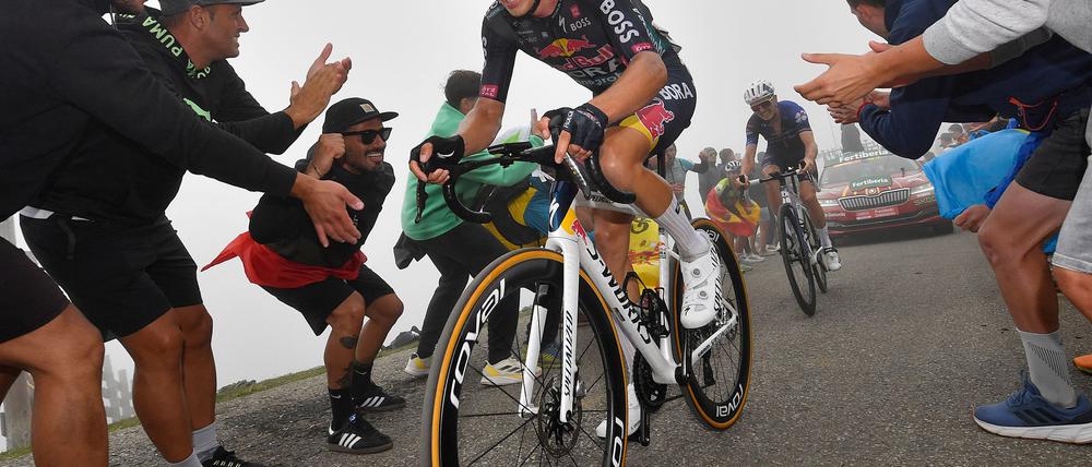 Das deutsche Rad-Talent Florian Lipowitz bei der diesjährigen Vuelta - die Auflage im kommenden Jahr startet in Turin. 