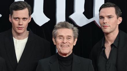 Bill Skarsgård, Willem Dafoe und Nicholas Hoult kamen zur Weltpremiere nach Berlin.