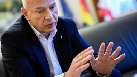 Berlins Regierender Bürgermeister Kai Wegner (CDU) rechnet damit, dass die Schuldenbremse reformiert wird. 