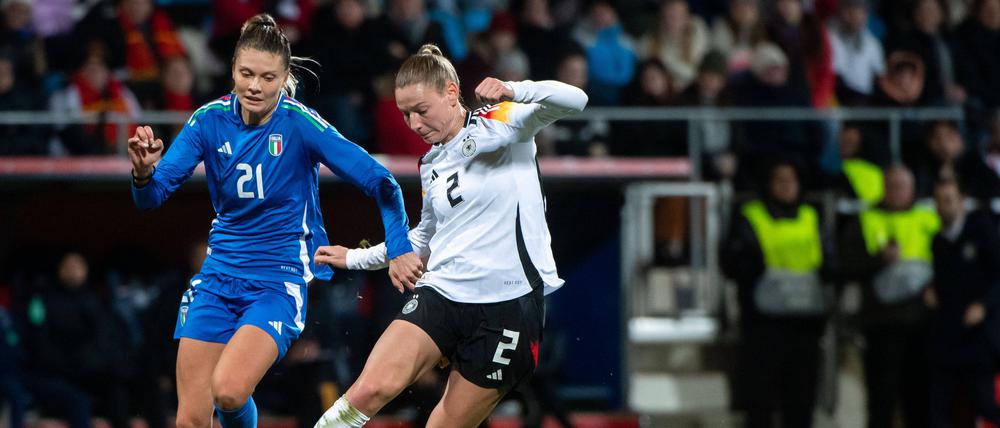 Sarai Linder (r.) wirkte in der Abwehr nicht immer sicher.