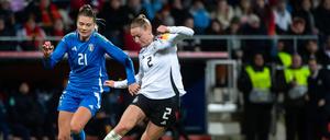 Sarai Linder (r.) wirkte in der Abwehr nicht immer sicher.