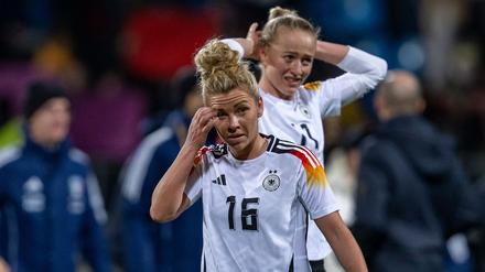 Enttäuscht und ratlos: Bayern-Asse Linda Dallmann (vorn) und Lea Schüller 