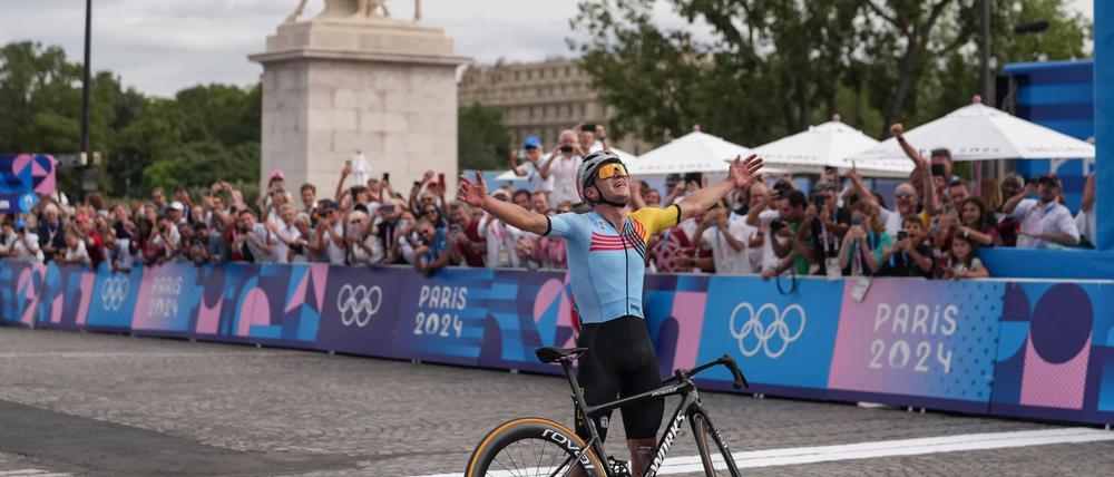 Wenige Monate nach seinem Olympiasieg ist Rad-Star Remco Evenepoel im Training verunfallt.