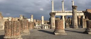 Blick auf das Forum von Pompeij.