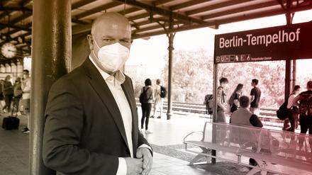 Startstation Tempelhof: Kai Wegner beginnt seine Ringbahntour im Süden Berlins.