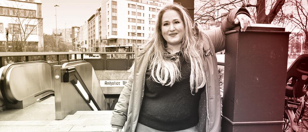Gefühlt 60 Mal in Berlin umgezogen: die Kabarettistin Idil Baydar.