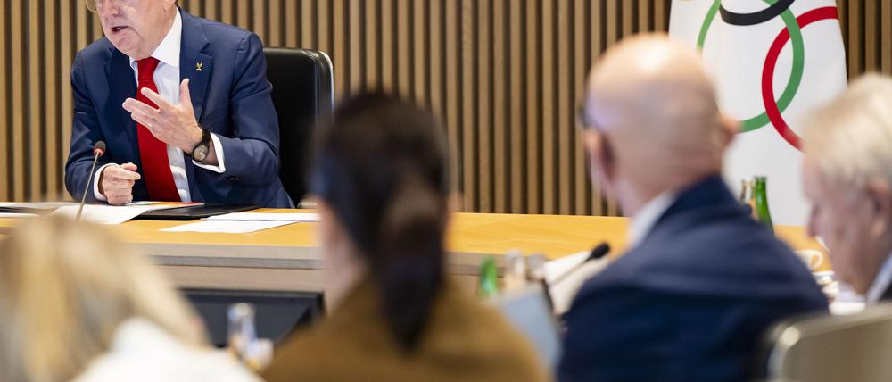 Die IOC-Spitze um Präsident Thomas Bach (hinten) ist gegen Olympia-Prämien.