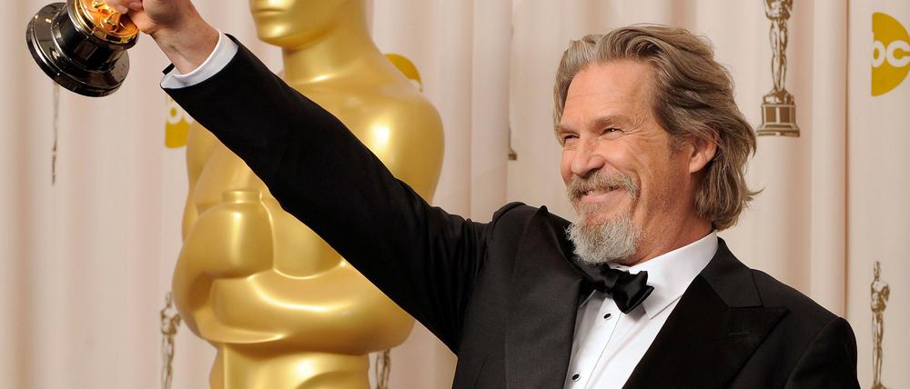 US-Schauspieler Jeff Bridges freut sich über seinen ersten und bisher einzigen Oscar-Gewinn. (Archivbild) 