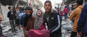 Mutwillige und gezielte Zerstörung? Israel greift nach wie vor Ziele im Gazastreifen an.