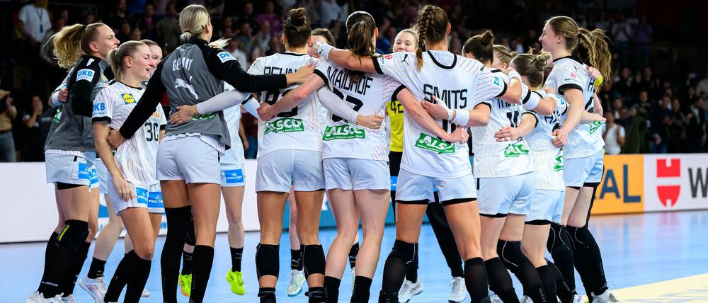Die deutschen Handballerinnen wollen auch in der EM-Hauptrunde Grund zum Jubel haben.