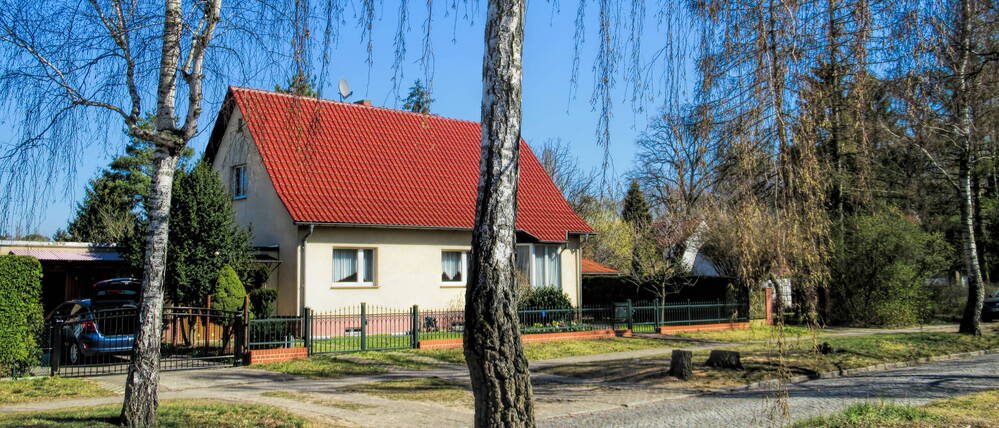 Ein Einfamilienhaus in Erkner. Neue Mietverträge sind hier inzwischen so teuer wie in Berlin.